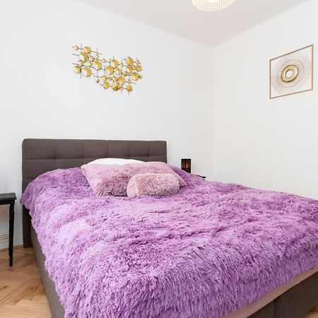 Kingdom Of 3 Roses Apartment Praga Exterior foto